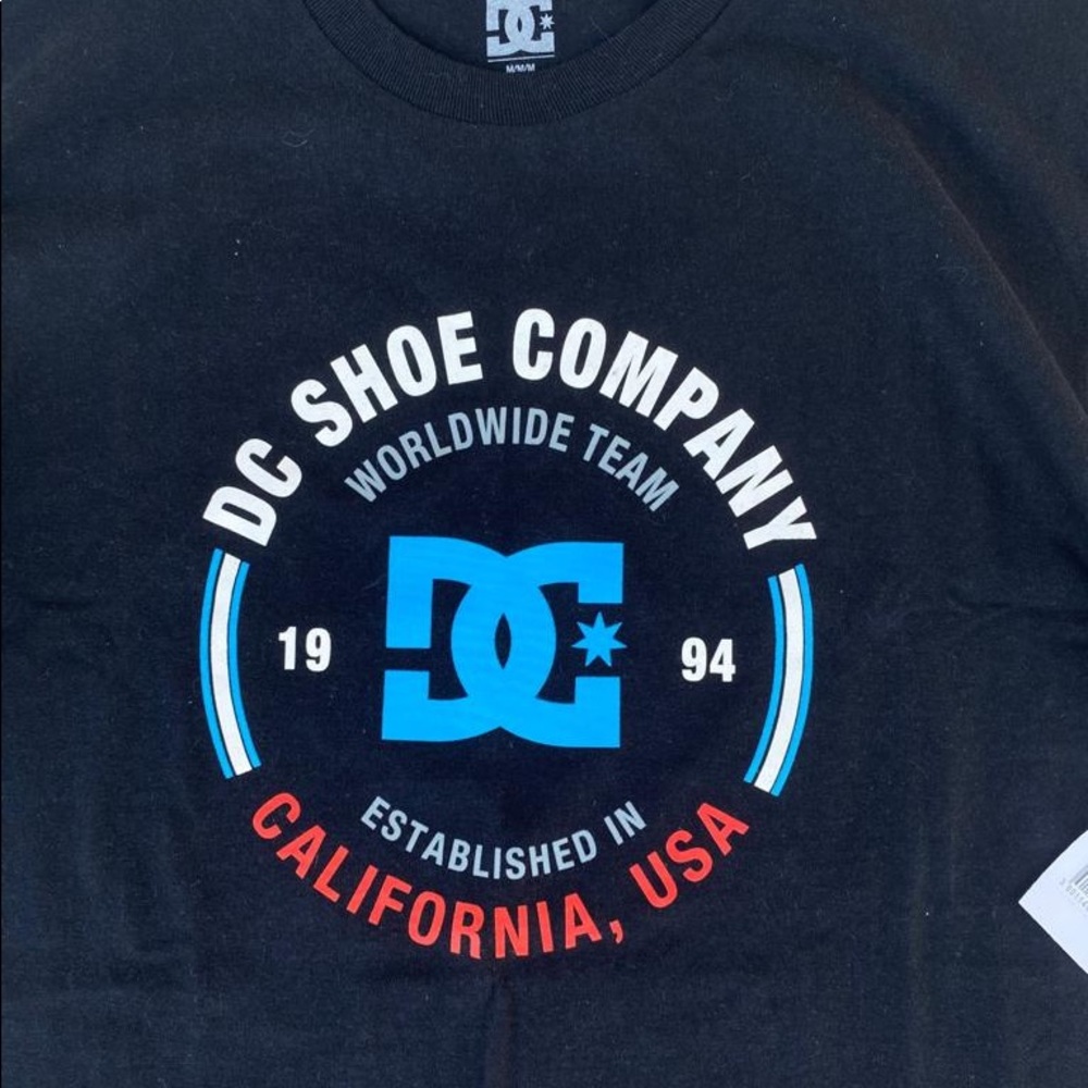 DC ROUND ABOUT TEE SIZE M - Picture 2 of 6